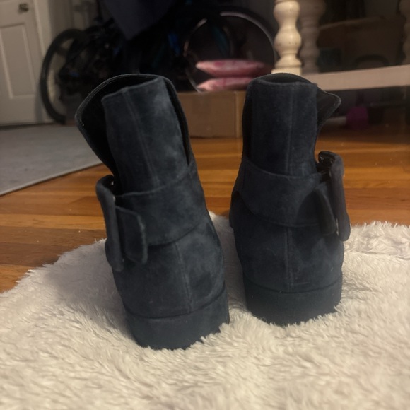 Roger Vivier Navy Suede Ankle Boots - Picture 6 of 10